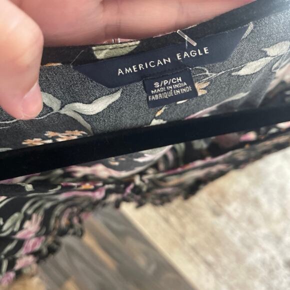 American Eagle top - Picture 4 of 9